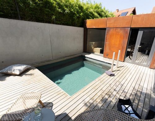 p4n-biominipool-quadratisch-holzterrasse-sauna